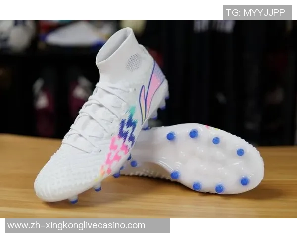 选择合适的足球鞋尺码技巧与建议让你在场上更自信